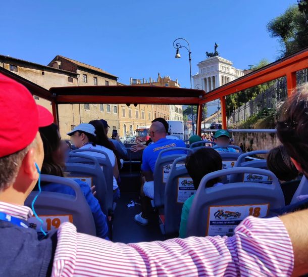 tour di roma per bambini bus aperti