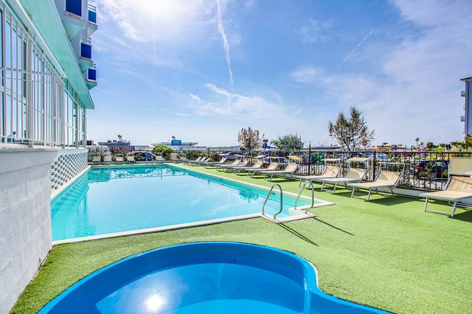 fabilia milano marittima hotel famiglia spiaggia giochi bambini piscina piccoli