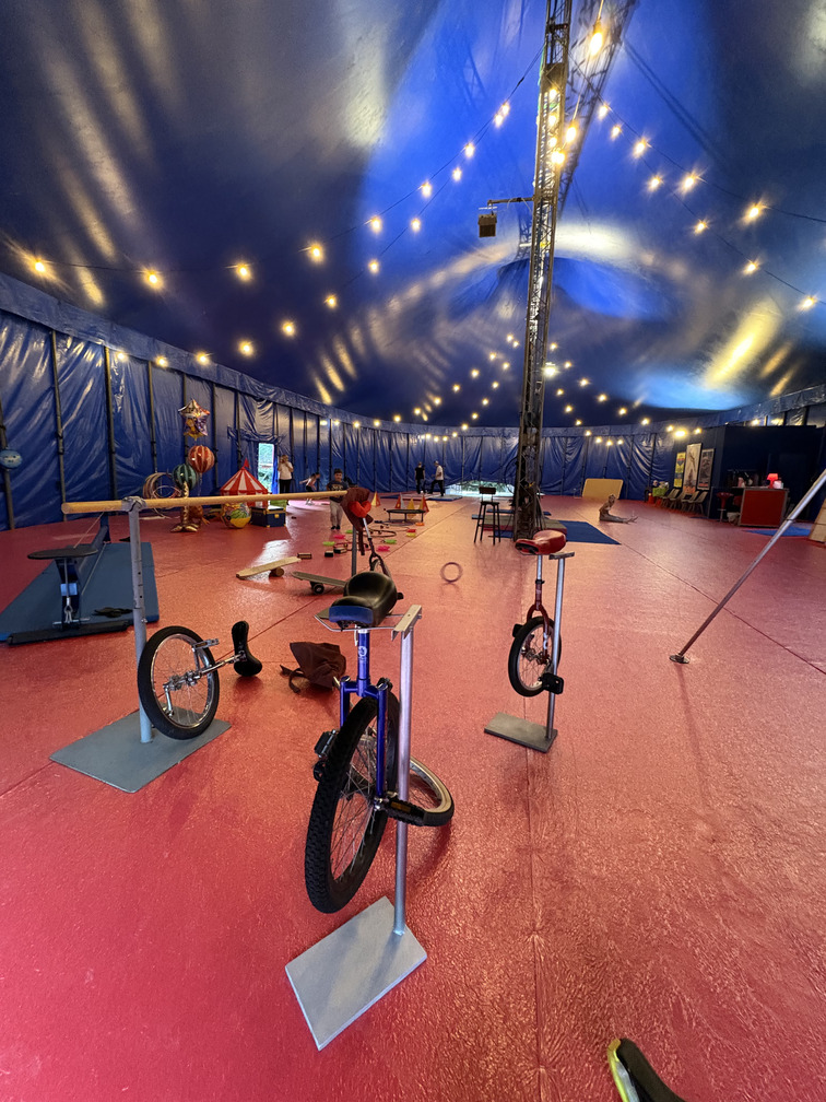 scuola di circo Roma Moira Orfei adulti e bambini